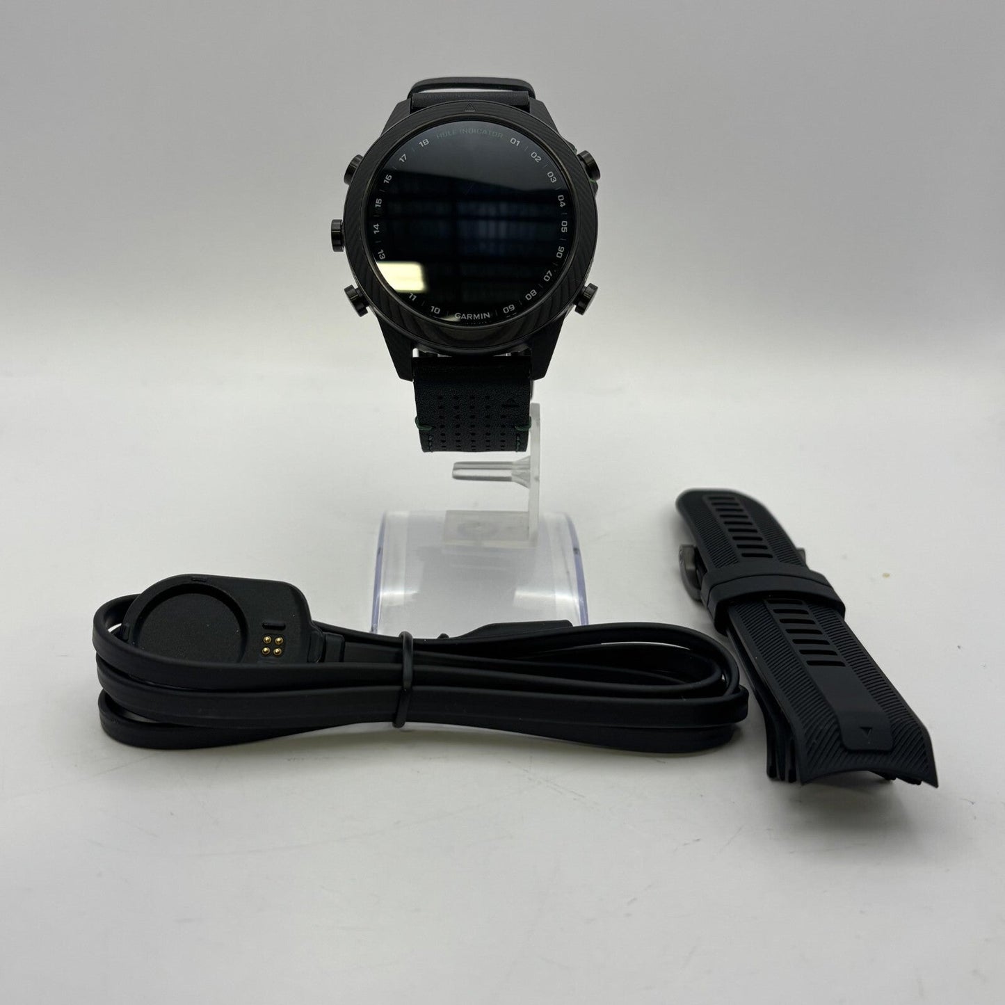 Garmin MARQ Golfer (Gen 2) Carbon Edition w/ Black Band (GPS) - Excellent