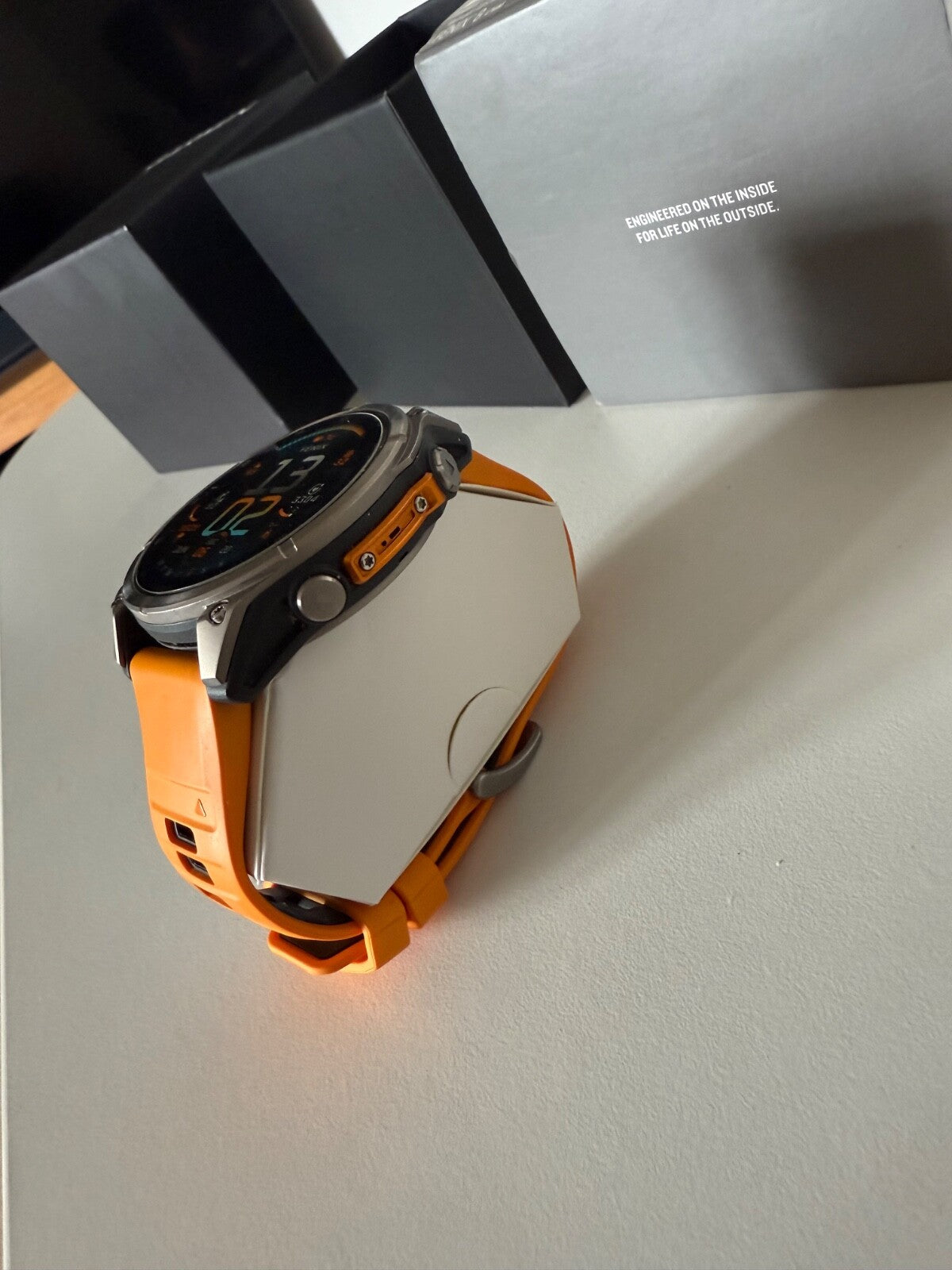 Garmin Fenix 8 47mm AMOLED SAPPHIRE orange