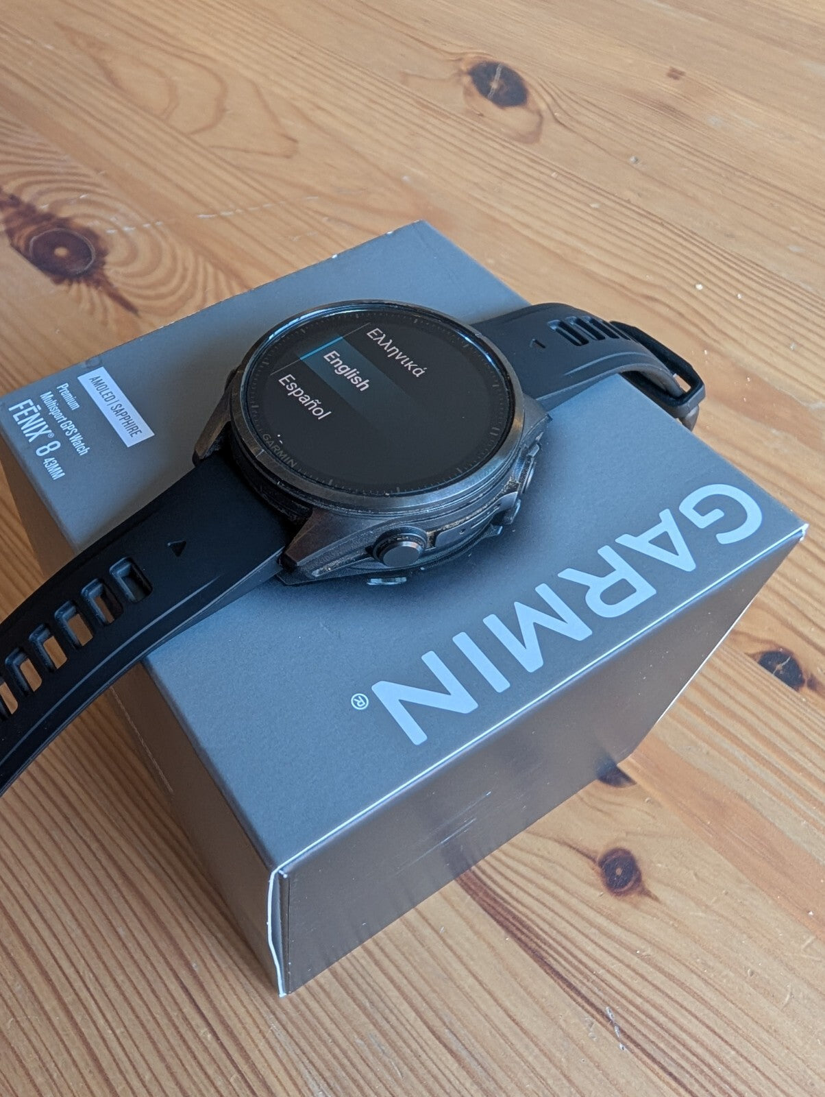 Garmin Fenix 8 Amoled Sapphire 43mm + Spare straps - Excellent Condition!