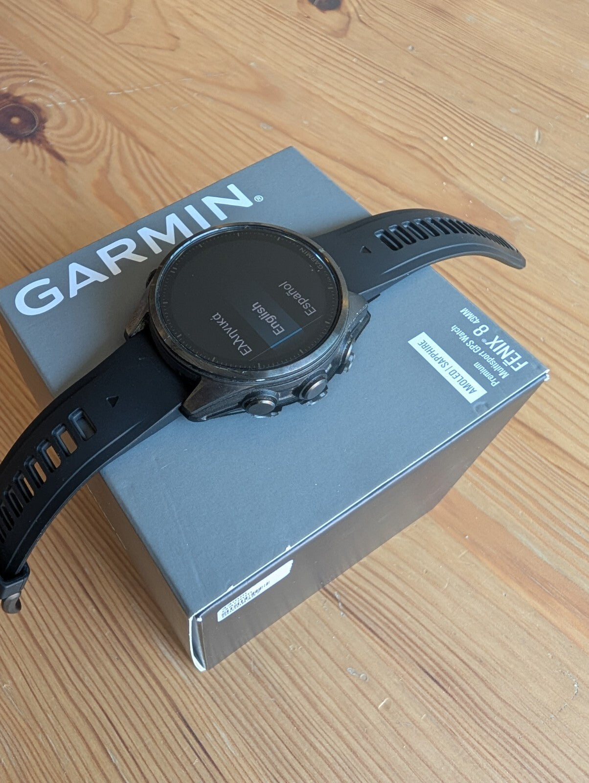 Garmin Fenix 8 Amoled Sapphire 43mm + Spare straps - Excellent Condition!