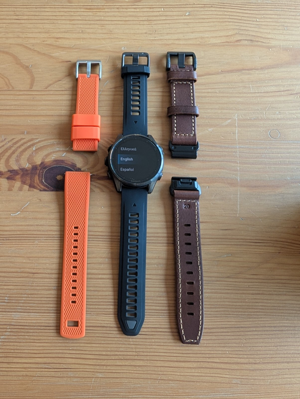 Garmin Fenix 8 Amoled Sapphire 43mm + Spare straps - Excellent Condition!