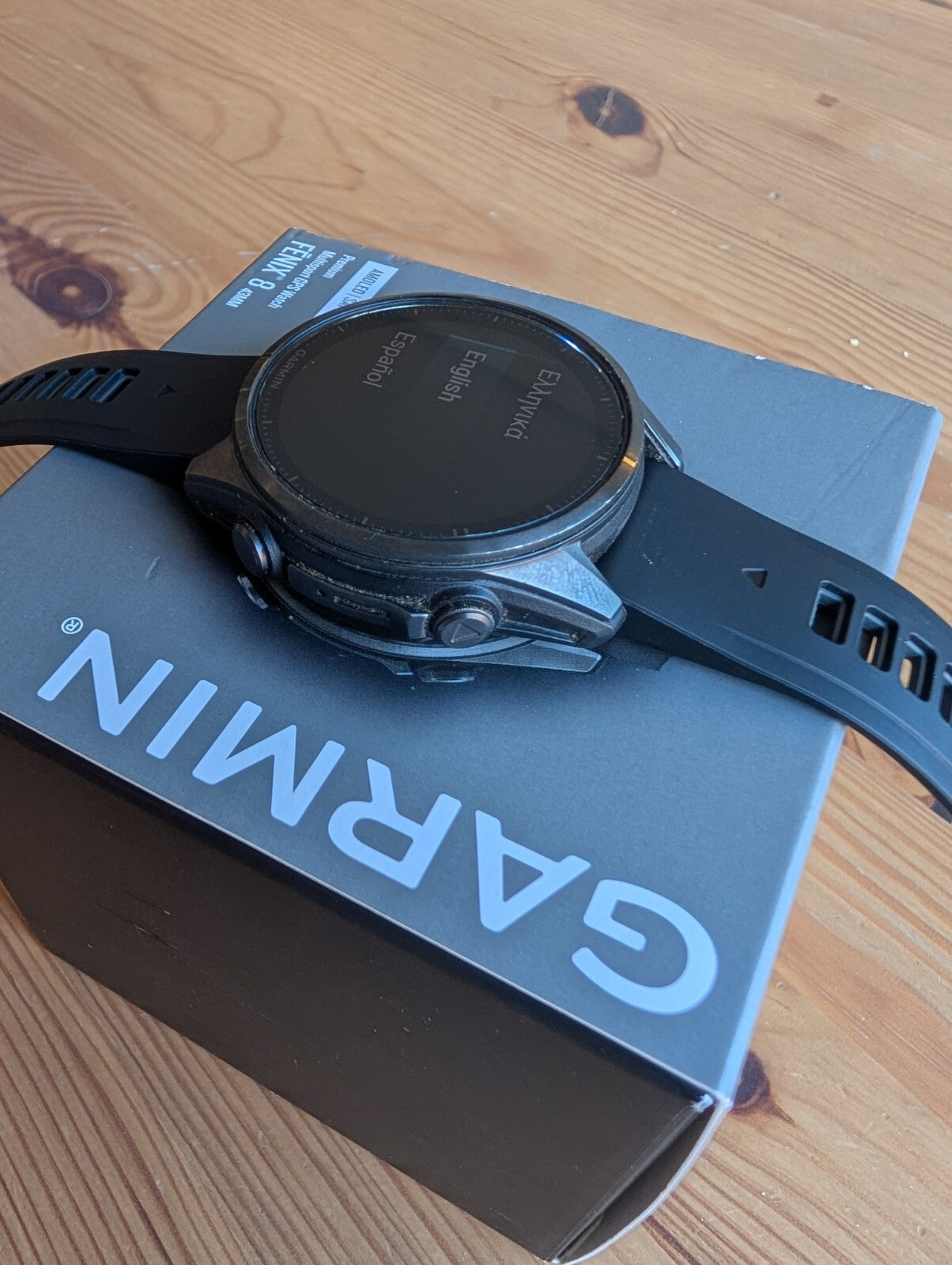 Garmin Fenix 8 Amoled Sapphire 43mm + Spare straps - Excellent Condition!