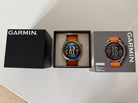 Garmin Fenix 8 47mm AMOLED SAPPHIRE orange